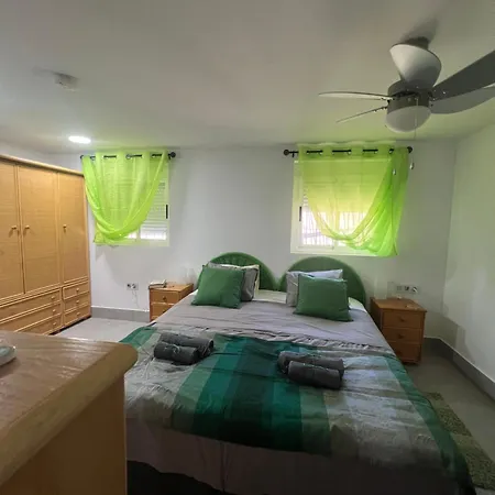 - A Selfcatering With A Shared Hot Tub & Pool In Rambla De Apartment *