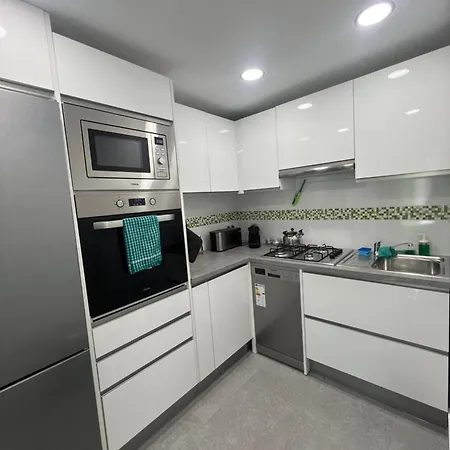 - A Selfcatering With A Shared Hot Tub & Pool In Rambla De
